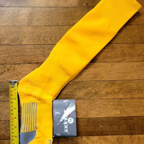 Multi-sports 2-pairs of Socks & Belt Combo - Youper Youth - Size L - Picture 3 of 4